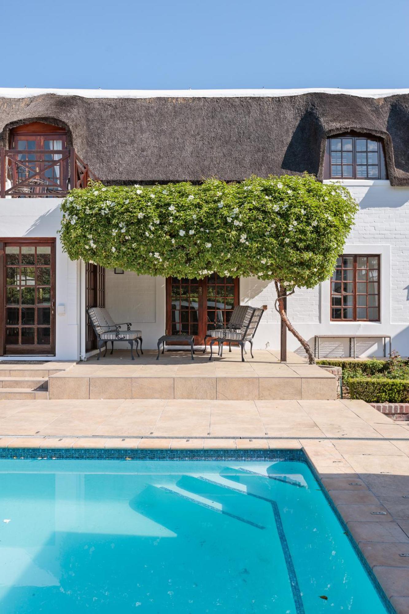 Rietdak - Reetdachhaus Mit Vier Schlafzimmern Holiday home Cape Town